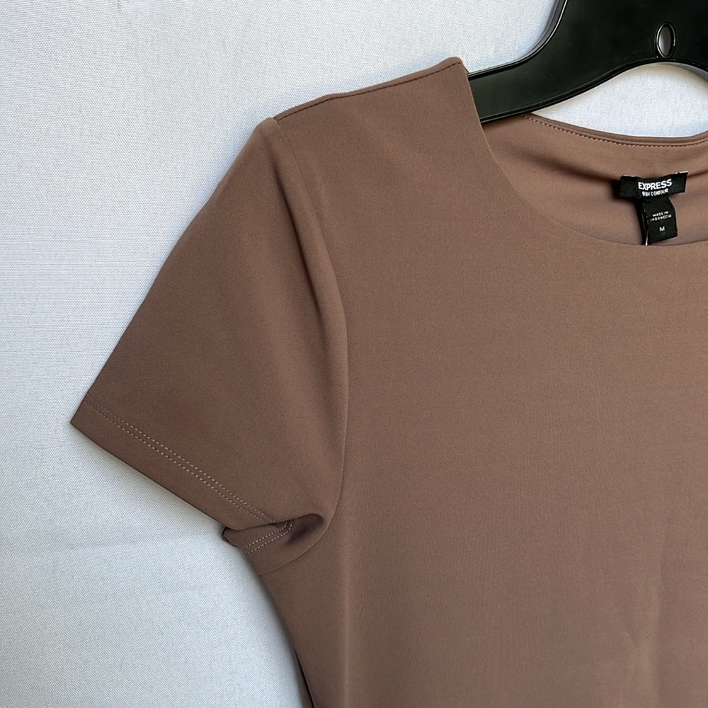 Express Fitted Short Sleeve Top - Picture 2 of 6
